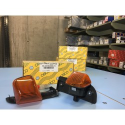 Kit lampeggiatori Luce Arancio Con Staffe Applicazioni Autocarri Mezzi Agricoli Nuovo Originale COBO-04.418.0000.01